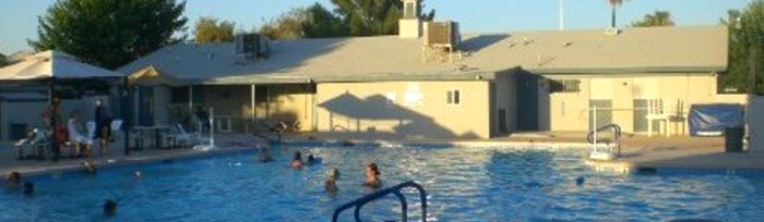swimmingpool